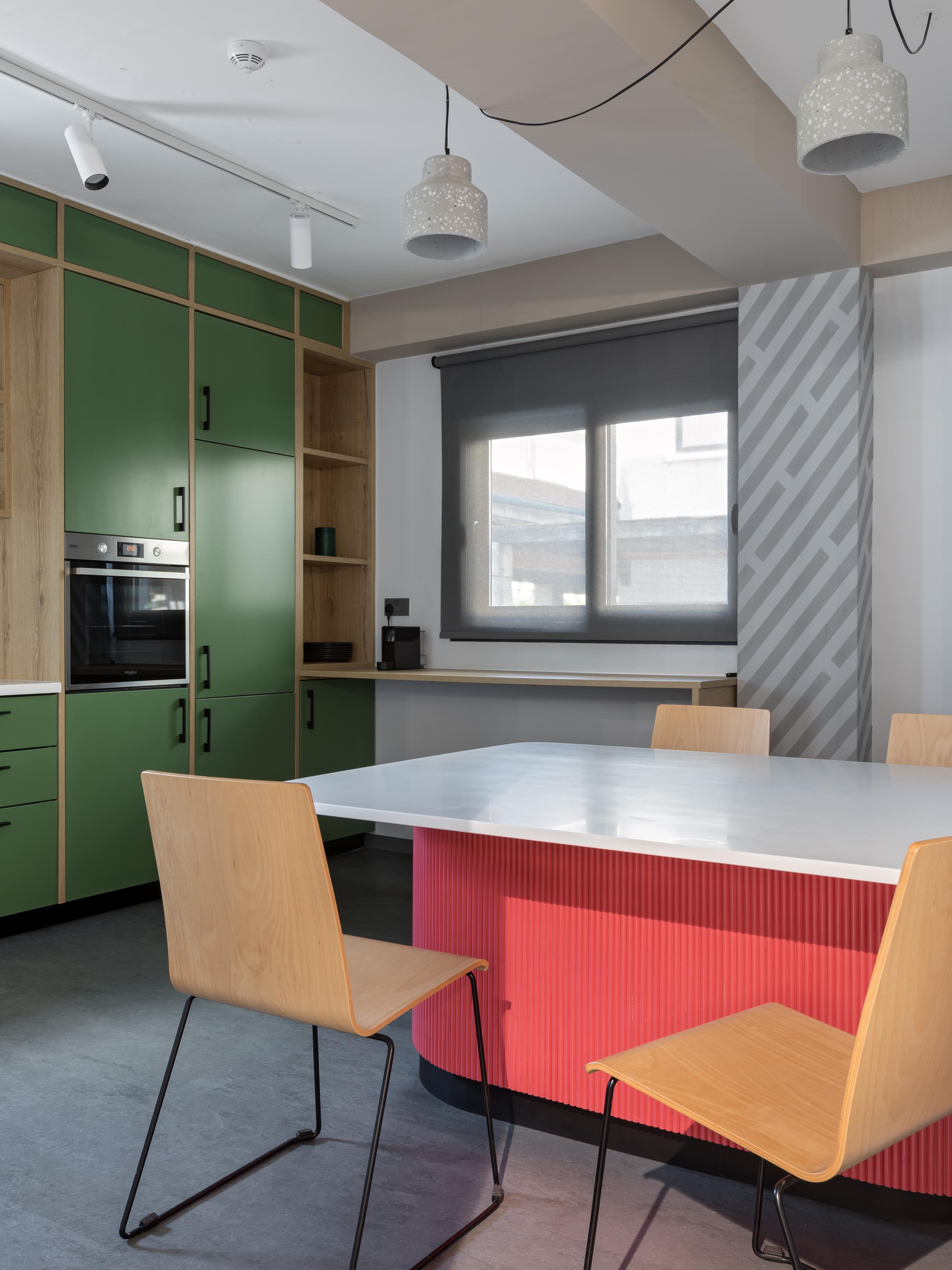 Heartwork Meeting Pod